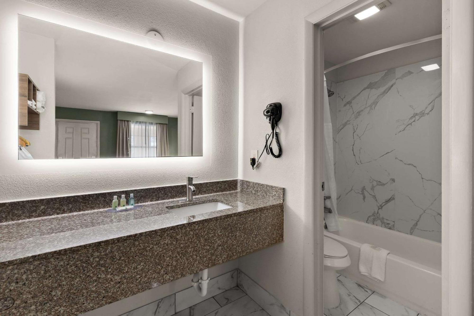 Quality Inn Monroe Ngoại thất bức ảnh